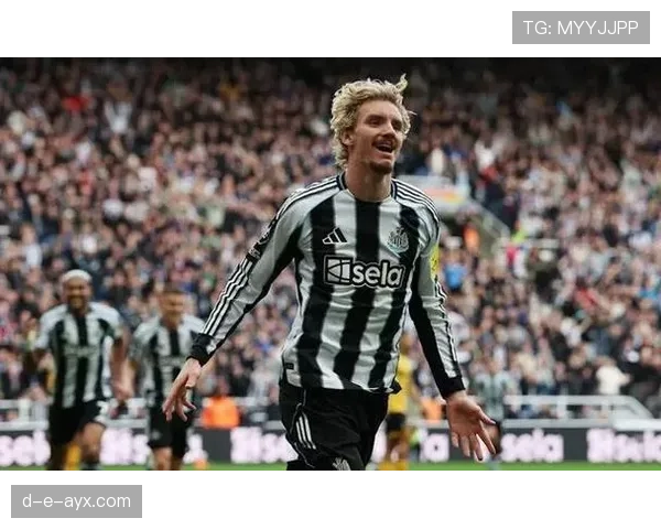 伊萨克闪耀纽卡斯尔联，助球队强势重返英超巅峰