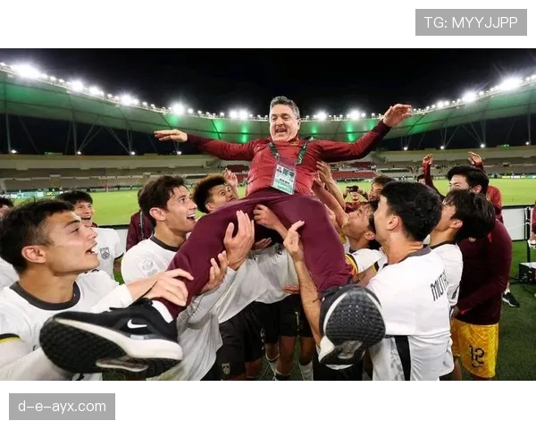 法比尼奥稳健发挥助球队冲击冠军荣耀