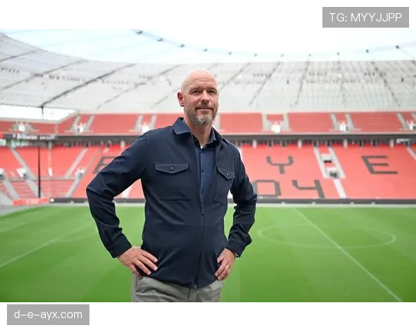 滕哈赫战术掌控力再升级，率队连克强敌表现抢眼