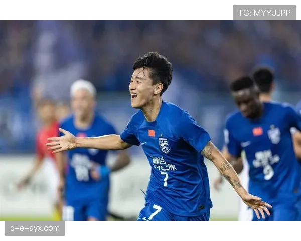 韦世豪私下居然这么会折腾，谁想到球场上的他居然还藏着这些秘密嗜好？